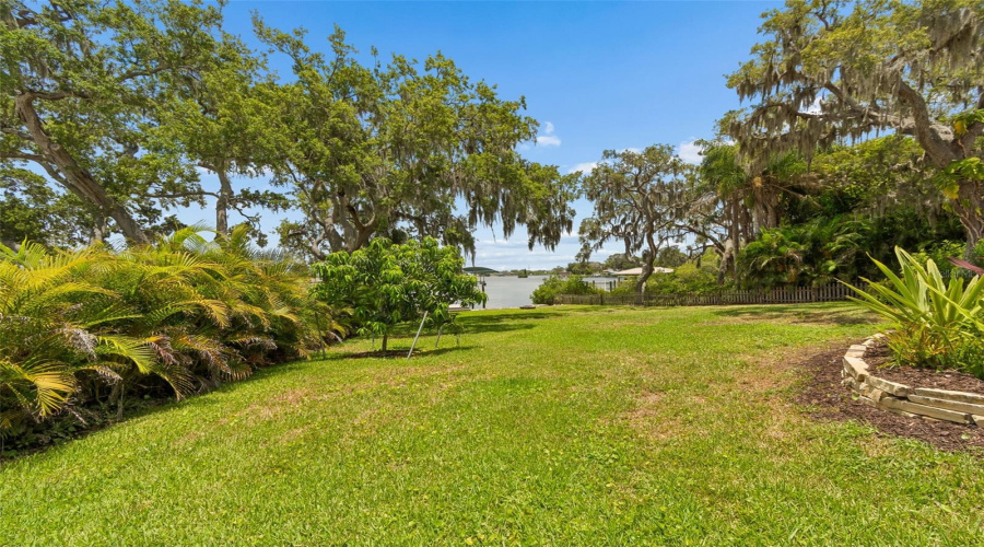 Tarpon Springs, Florida 34689, 4 Bedroom Bedrooms, ,2 Bathroombathrooms,Residential,For Sale,Bayshore,0,Mfrtb8540475