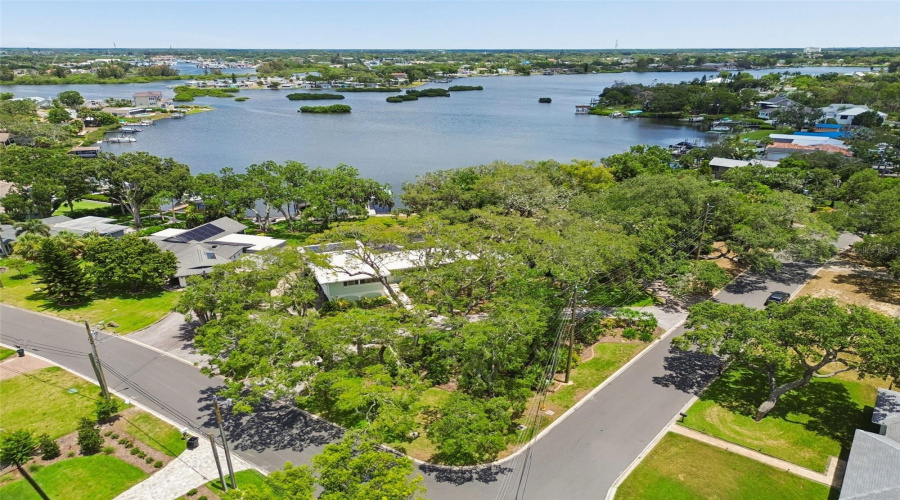 Tarpon Springs, Florida 34689, 4 Bedroom Bedrooms, ,2 Bathroombathrooms,Residential,For Sale,Bayshore,0,Mfrtb8540475