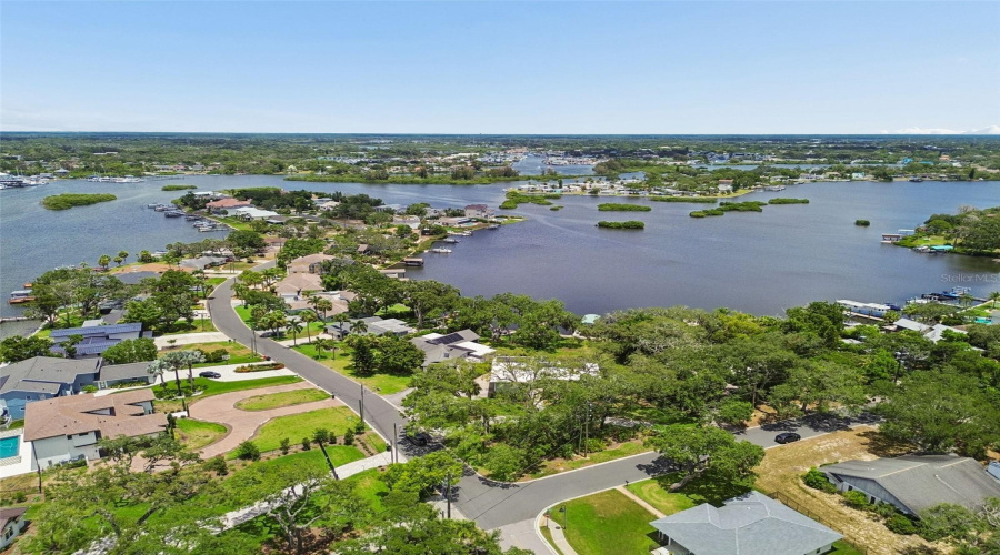 Tarpon Springs, Florida 34689, 4 Bedroom Bedrooms, ,2 Bathroombathrooms,Residential,For Sale,Bayshore,0,Mfrtb8540475