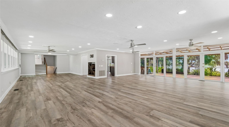Tarpon Springs, Florida 34689, 4 Bedroom Bedrooms, ,2 Bathroombathrooms,Residential,For Sale,Bayshore,0,Mfrtb8540475
