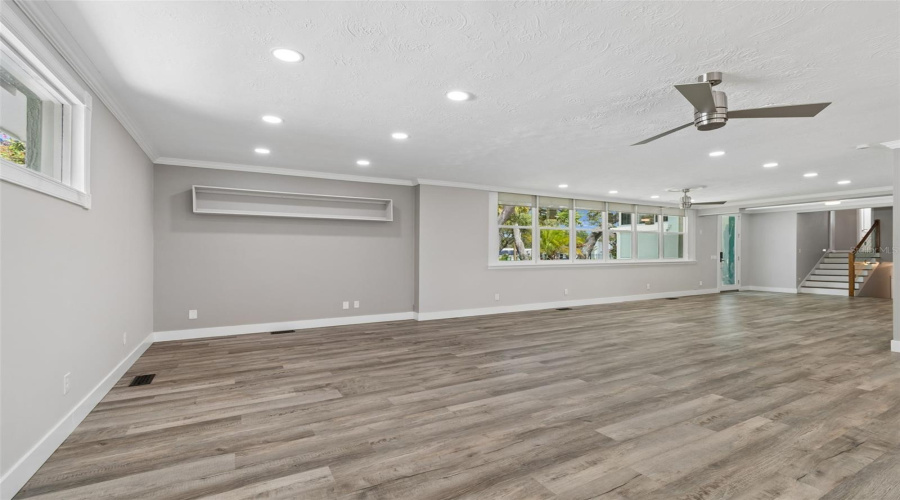 Tarpon Springs, Florida 34689, 4 Bedroom Bedrooms, ,2 Bathroombathrooms,Residential,For Sale,Bayshore,0,Mfrtb8540475