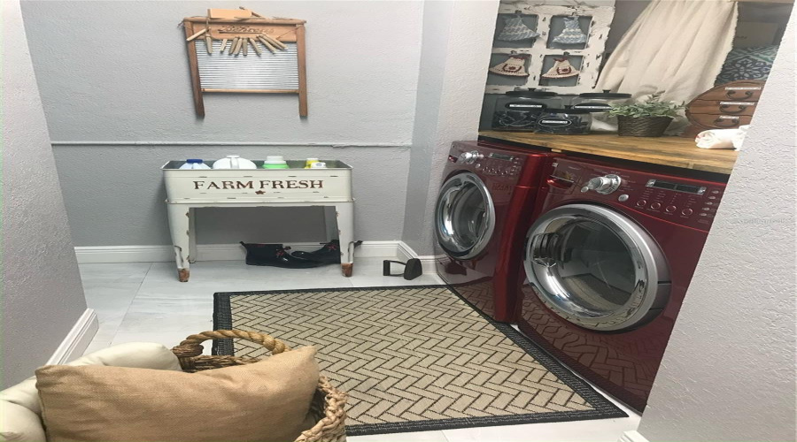 Miami Lakes, Florida 33014, 4 Bedroom Bedrooms, ,2 Bathroombathrooms,Residential,For Sale,Palmetto Palm,0,Mfrgc541672