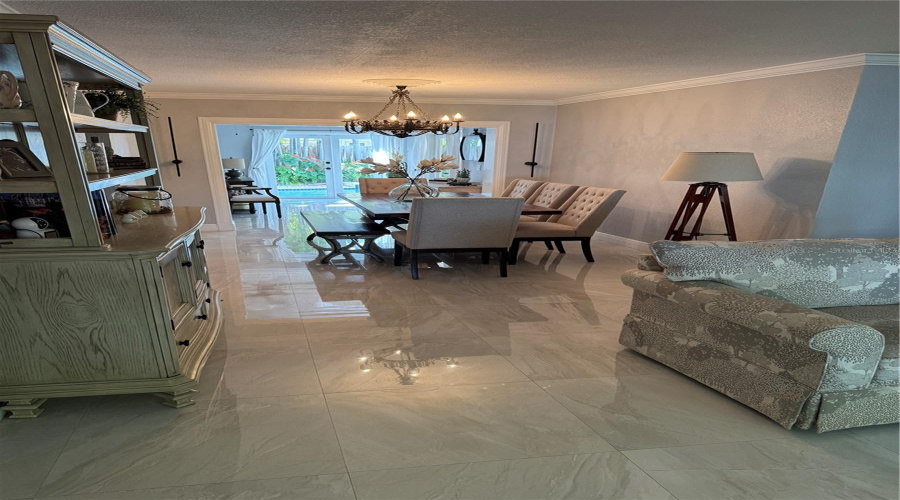 Miami Lakes, Florida 33014, 4 Bedroom Bedrooms, ,2 Bathroombathrooms,Residential,For Sale,Palmetto Palm,0,Mfrgc541672