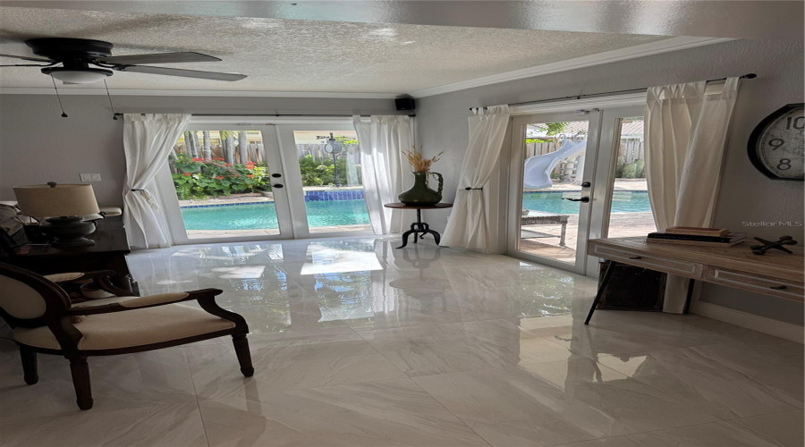 Miami Lakes, Florida 33014, 4 Bedroom Bedrooms, ,2 Bathroombathrooms,Residential,For Sale,Palmetto Palm,0,Mfrgc541672