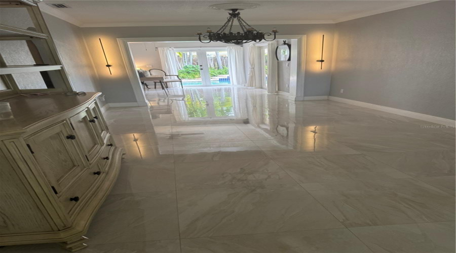Miami Lakes, Florida 33014, 4 Bedroom Bedrooms, ,2 Bathroombathrooms,Residential,For Sale,Palmetto Palm,0,Mfrgc541672