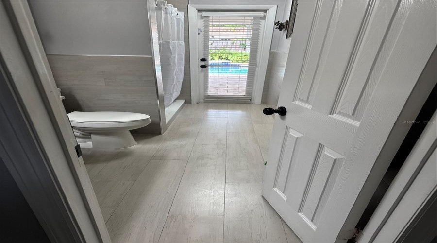 Miami Lakes, Florida 33014, 4 Bedroom Bedrooms, ,2 Bathroombathrooms,Residential,For Sale,Palmetto Palm,0,Mfrgc541672