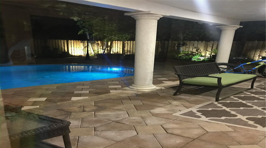 Miami Lakes, Florida 33014, 4 Bedroom Bedrooms, ,2 Bathroombathrooms,Residential,For Sale,Palmetto Palm,0,Mfrgc541672