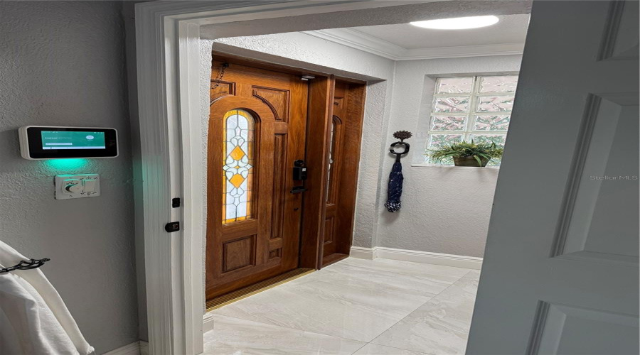 Miami Lakes, Florida 33014, 4 Bedroom Bedrooms, ,2 Bathroombathrooms,Residential,For Sale,Palmetto Palm,0,Mfrgc541672
