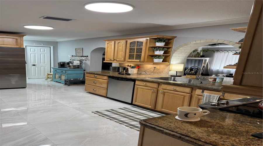 Miami Lakes, Florida 33014, 4 Bedroom Bedrooms, ,2 Bathroombathrooms,Residential,For Sale,Palmetto Palm,0,Mfrgc541672