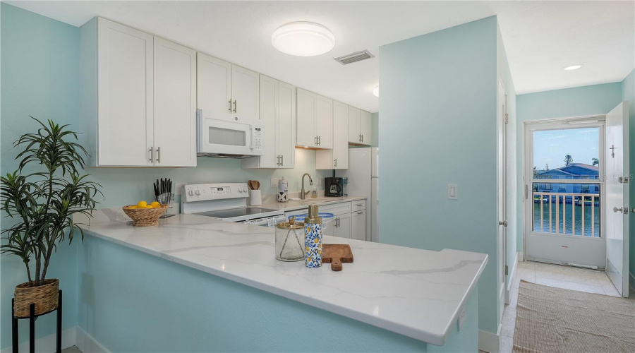 Sarasota, Florida 34242, 1 Bedroom Bedrooms, ,1 Bathroombathrooms,Residential,For Sale,Blind Pass,0,Mfra4699697