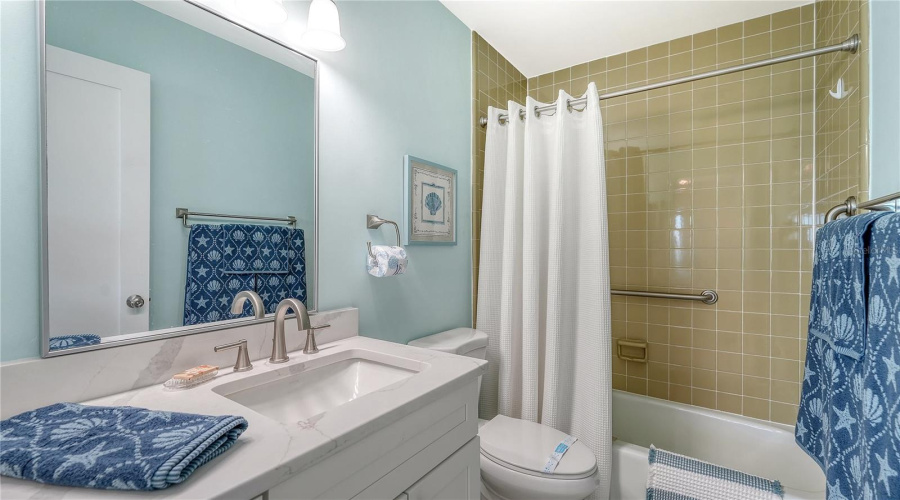 Sarasota, Florida 34242, 1 Bedroom Bedrooms, ,1 Bathroombathrooms,Residential,For Sale,Blind Pass,0,Mfra4699697