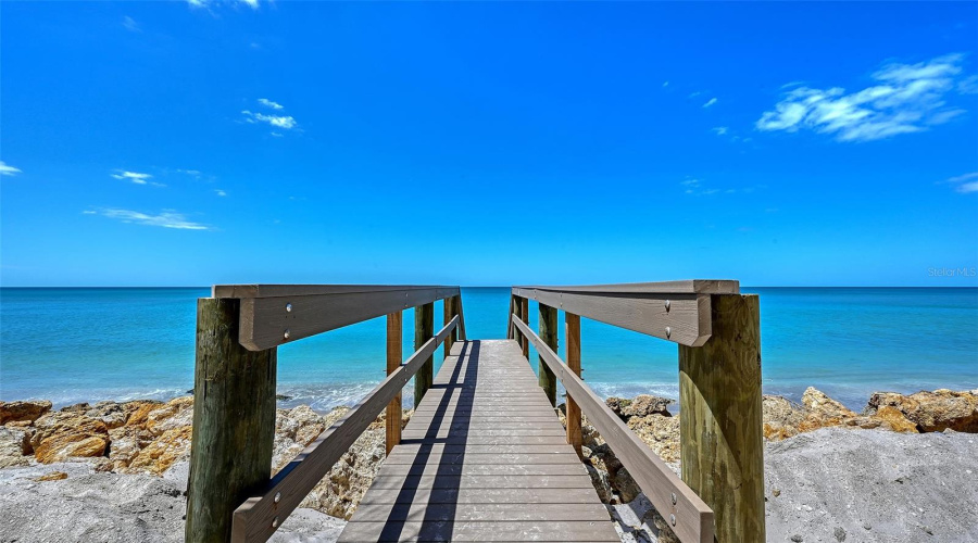Sarasota, Florida 34242, 1 Bedroom Bedrooms, ,1 Bathroombathrooms,Residential,For Sale,Blind Pass,0,Mfra4699697