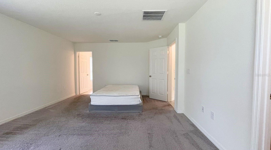 Clermont, Florida 34714, 4 Bedroom Bedrooms, ,2 Bathroombathrooms,Residential,For Sale,Winding Preserve,0,Mfrs5151911