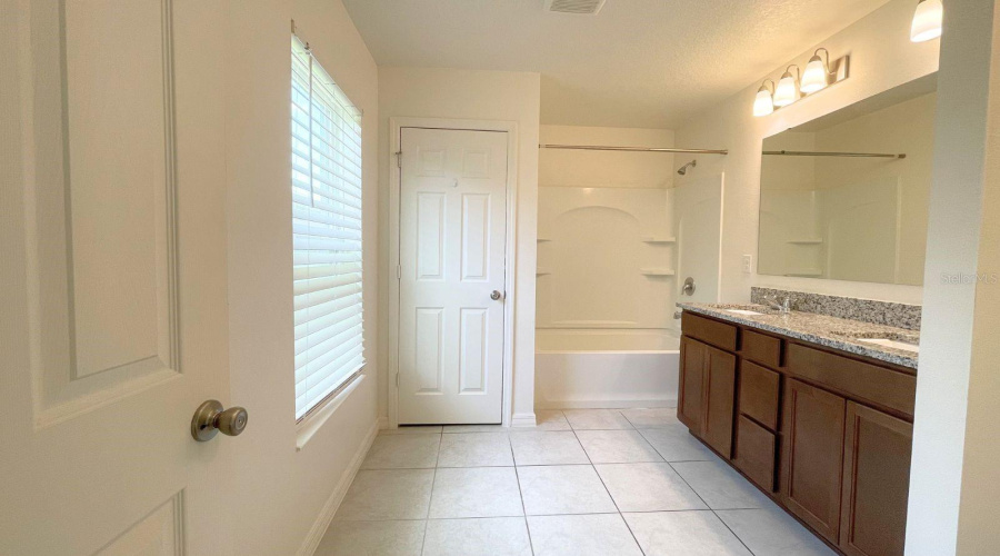 Clermont, Florida 34714, 4 Bedroom Bedrooms, ,2 Bathroombathrooms,Residential,For Sale,Winding Preserve,0,Mfrs5151911