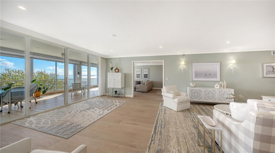 Longboat Key, Florida 34228, 3 Bedroom Bedrooms, ,3 Bathroombathrooms,Residential,For Sale,Harbourside,0,Mfra4685398