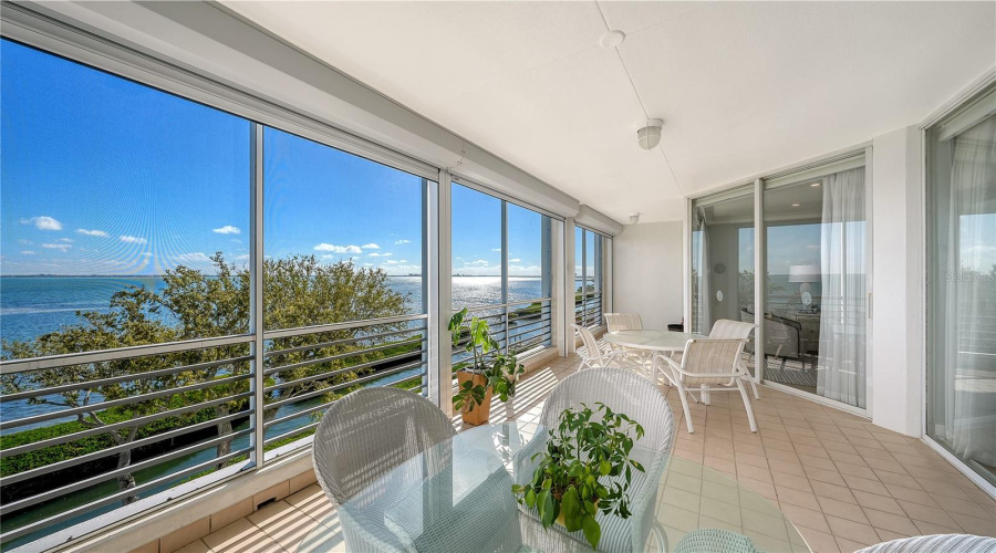 Longboat Key, Florida 34228, 3 Bedroom Bedrooms, ,3 Bathroombathrooms,Residential,For Sale,Harbourside,0,Mfra4685398