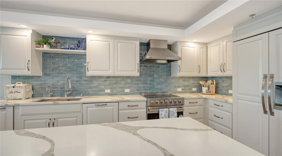 Longboat Key, Florida 34228, 3 Bedroom Bedrooms, ,3 Bathroombathrooms,Residential,For Sale,Harbourside,0,Mfra4685398