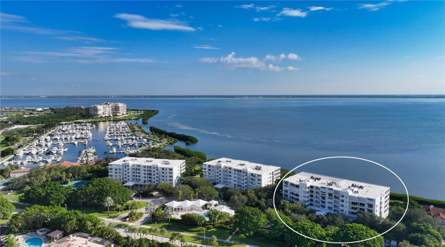 Longboat Key, Florida 34228, 3 Bedroom Bedrooms, ,3 Bathroombathrooms,Residential,For Sale,Harbourside,0,Mfra4685398