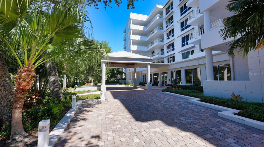 Longboat Key, Florida 34228, 3 Bedroom Bedrooms, ,3 Bathroombathrooms,Residential,For Sale,Harbourside,0,Mfra4685398