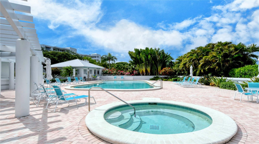 Longboat Key, Florida 34228, 3 Bedroom Bedrooms, ,3 Bathroombathrooms,Residential,For Sale,Harbourside,0,Mfra4685398