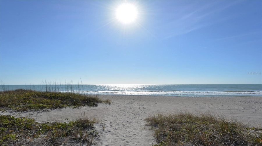 Longboat Key, Florida 34228, 3 Bedroom Bedrooms, ,3 Bathroombathrooms,Residential,For Sale,Harbourside,0,Mfra4685398