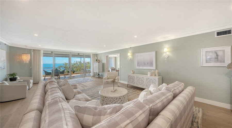 Longboat Key, Florida 34228, 3 Bedroom Bedrooms, ,3 Bathroombathrooms,Residential,For Sale,Harbourside,0,Mfra4685398
