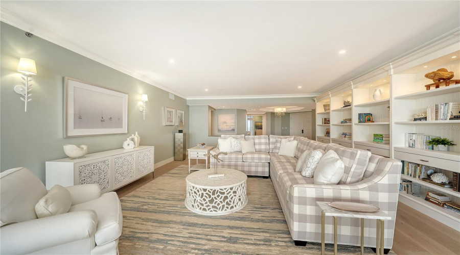 Longboat Key, Florida 34228, 3 Bedroom Bedrooms, ,3 Bathroombathrooms,Residential,For Sale,Harbourside,0,Mfra4685398