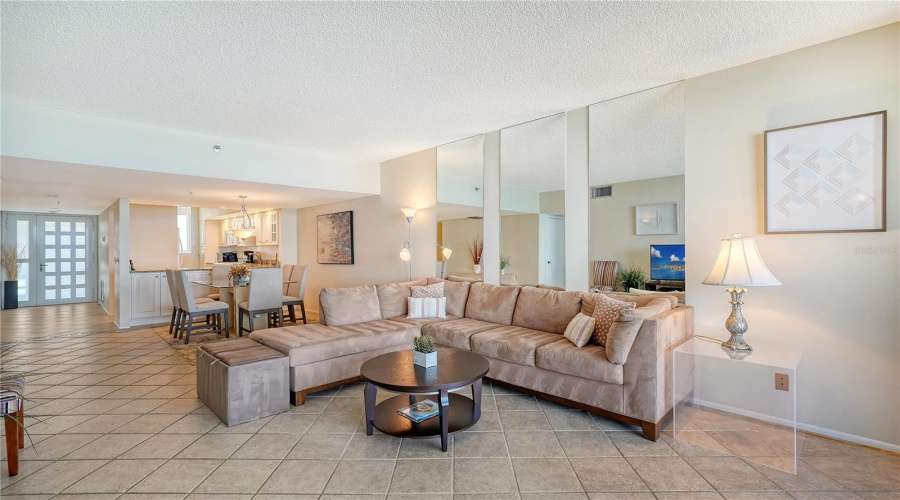 Longboat Key, Florida 34228, 2 Bedroom Bedrooms, ,2 Bathroombathrooms,Residential,For Sale,Gulf Of Mexico,0,Mfra4663883