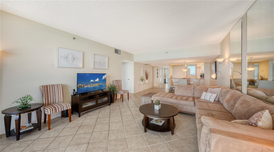 Longboat Key, Florida 34228, 2 Bedroom Bedrooms, ,2 Bathroombathrooms,Residential,For Sale,Gulf Of Mexico,0,Mfra4663883