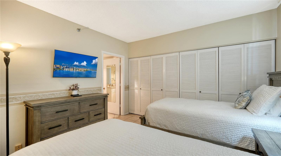 Longboat Key, Florida 34228, 2 Bedroom Bedrooms, ,2 Bathroombathrooms,Residential,For Sale,Gulf Of Mexico,0,Mfra4663883