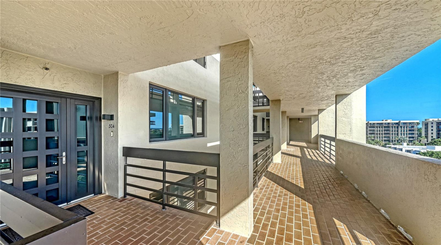Longboat Key, Florida 34228, 2 Bedroom Bedrooms, ,2 Bathroombathrooms,Residential,For Sale,Gulf Of Mexico,0,Mfra4663883