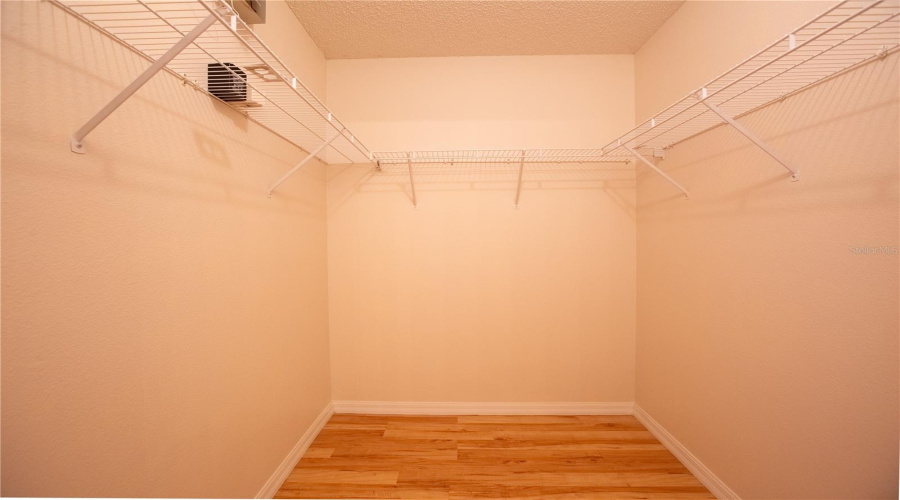Groveland, Florida 34736, 3 Bedroom Bedrooms, ,2 Bathroombathrooms,Residential,For Sale,Timber Run,0,Mfrg5115317