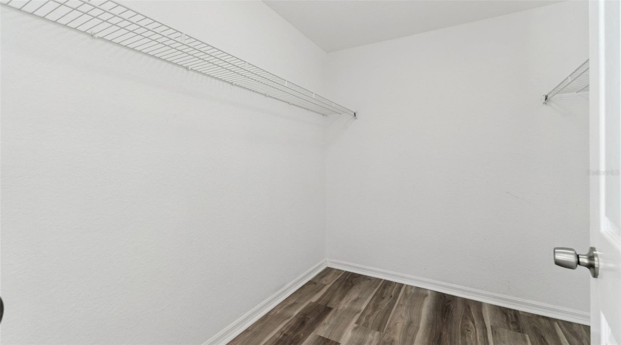 Lakeland, Florida 33810, 2 Bedroom Bedrooms, ,2 Bathroombathrooms,Residential,For Sale,Shirley,0,Mfro6436524