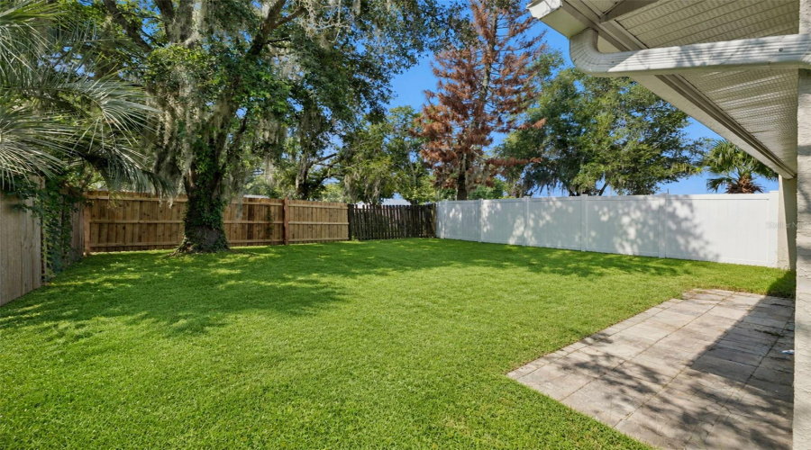 Lakeland, Florida 33810, 2 Bedroom Bedrooms, ,2 Bathroombathrooms,Residential,For Sale,Shirley,0,Mfro6436524
