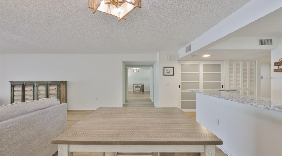 Bradenton, Florida 34210, 2 Bedroom Bedrooms, ,2 Bathroombathrooms,Residential,For Sale,Lakeside,0,Mfra4684388