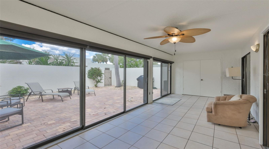 Bradenton, Florida 34210, 2 Bedroom Bedrooms, ,2 Bathroombathrooms,Residential,For Sale,Lakeside,0,Mfra4684388