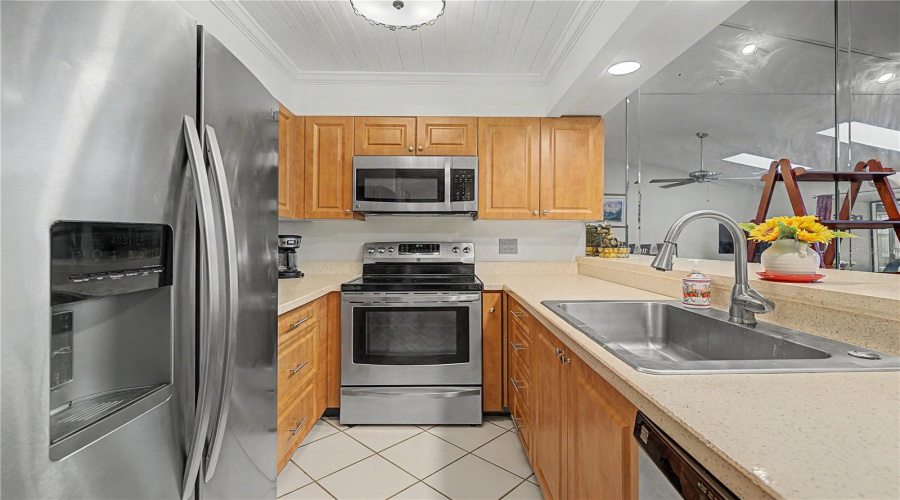 Tarpon Springs, Florida 34689, 2 Bedroom Bedrooms, ,2 Bathroombathrooms,Residential,For Sale,Palm,0,Mfrtb8525549