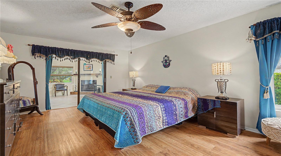 Tarpon Springs, Florida 34689, 2 Bedroom Bedrooms, ,2 Bathroombathrooms,Residential,For Sale,Palm,0,Mfrtb8525549