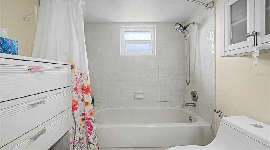 Tarpon Springs, Florida 34689, 2 Bedroom Bedrooms, ,2 Bathroombathrooms,Residential,For Sale,Palm,0,Mfrtb8525549