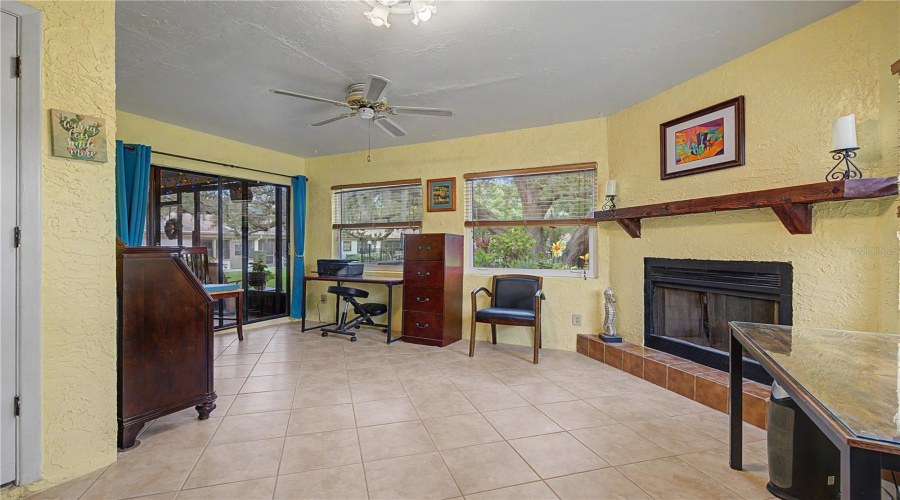 Tarpon Springs, Florida 34689, 2 Bedroom Bedrooms, ,2 Bathroombathrooms,Residential,For Sale,Palm,0,Mfrtb8525549