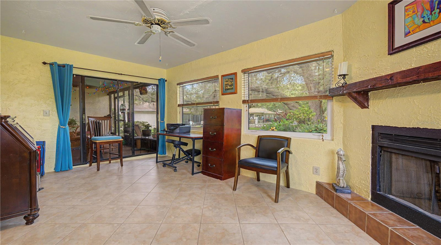Tarpon Springs, Florida 34689, 2 Bedroom Bedrooms, ,2 Bathroombathrooms,Residential,For Sale,Palm,0,Mfrtb8525549