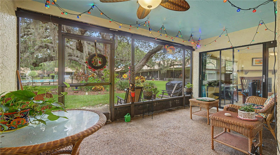 Tarpon Springs, Florida 34689, 2 Bedroom Bedrooms, ,2 Bathroombathrooms,Residential,For Sale,Palm,0,Mfrtb8525549