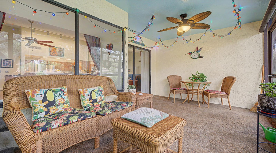 Tarpon Springs, Florida 34689, 2 Bedroom Bedrooms, ,2 Bathroombathrooms,Residential,For Sale,Palm,0,Mfrtb8525549