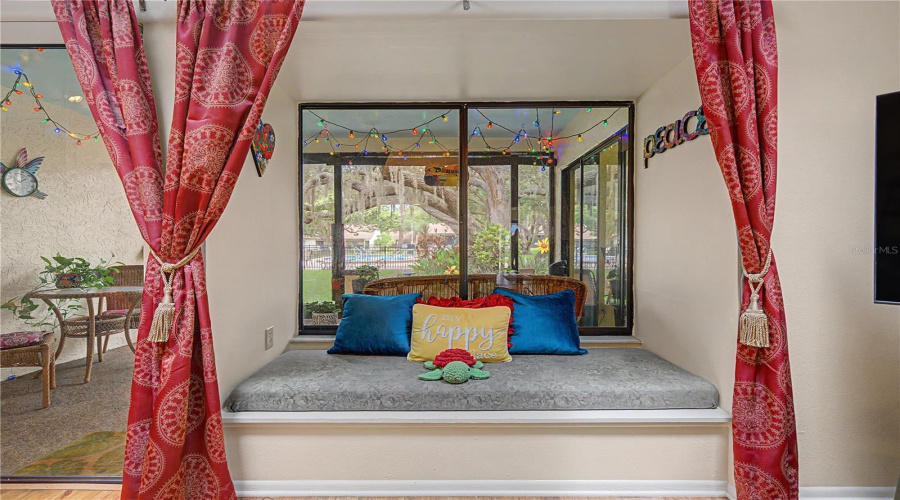 Tarpon Springs, Florida 34689, 2 Bedroom Bedrooms, ,2 Bathroombathrooms,Residential,For Sale,Palm,0,Mfrtb8525549