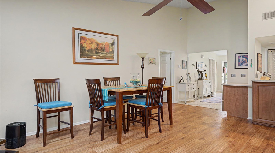 Tarpon Springs, Florida 34689, 2 Bedroom Bedrooms, ,2 Bathroombathrooms,Residential,For Sale,Palm,0,Mfrtb8525549