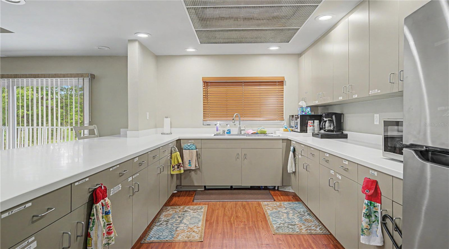 Tarpon Springs, Florida 34689, 2 Bedroom Bedrooms, ,2 Bathroombathrooms,Residential,For Sale,Palm,0,Mfrtb8525549
