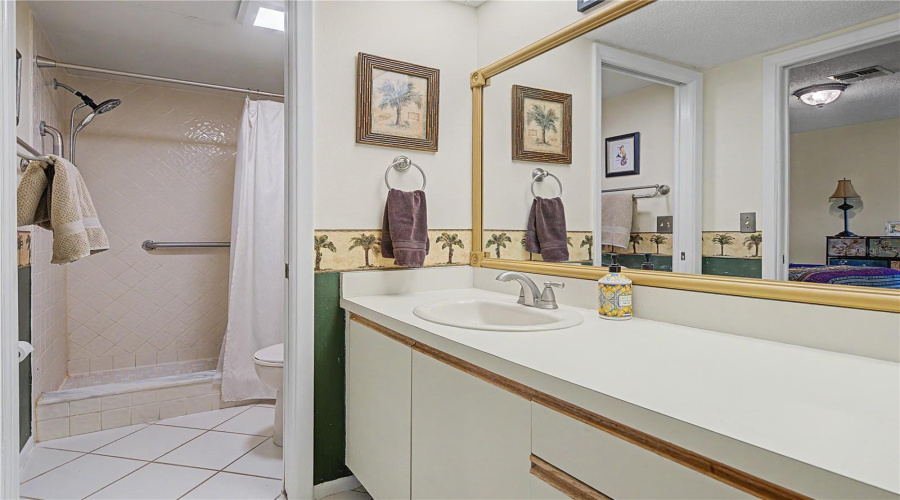 Tarpon Springs, Florida 34689, 2 Bedroom Bedrooms, ,2 Bathroombathrooms,Residential,For Sale,Palm,0,Mfrtb8525549