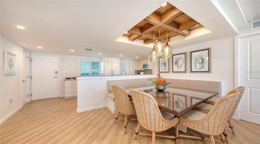 Sarasota, Florida 34242, 2 Bedroom Bedrooms, ,2 Bathroombathrooms,Residential,For Sale,Midnight Pass,0,Mfra4703664