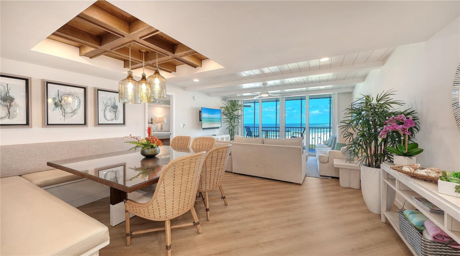 Sarasota, Florida 34242, 2 Bedroom Bedrooms, ,2 Bathroombathrooms,Residential,For Sale,Midnight Pass,0,Mfra4703664