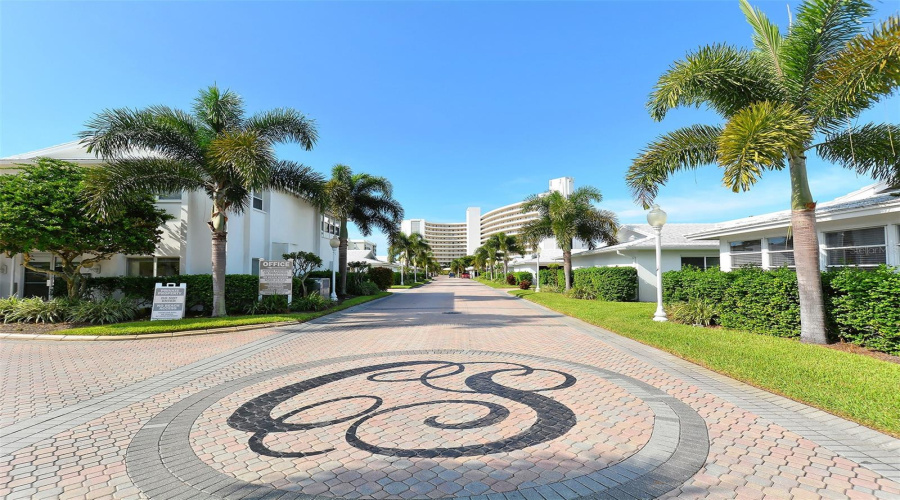 Sarasota, Florida 34242, 2 Bedroom Bedrooms, ,2 Bathroombathrooms,Residential,For Sale,Midnight Pass,0,Mfra4703664
